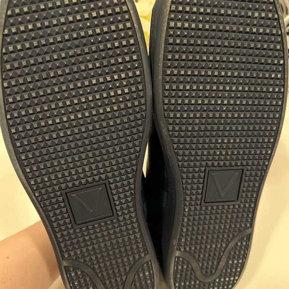 Louis Vuitton Sneakers (Men) Size 11 LV 12 US - Picture 4 of 5